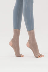 Open-Toe Ankle Yoga Socks - Beige